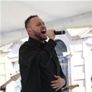 Profesor de canto enfocado a canto popular y musicoterapia